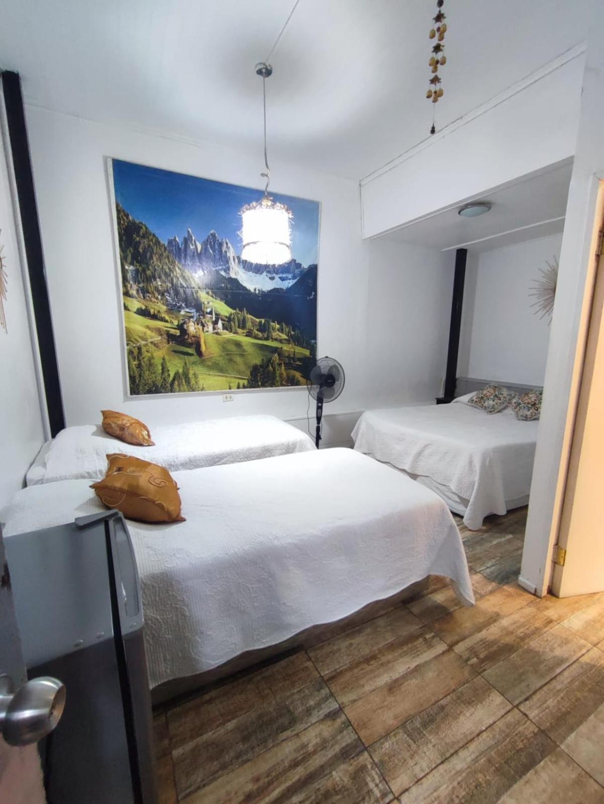 Hostal Vicmar فينيا ديل مار المظهر الخارجي الصورة