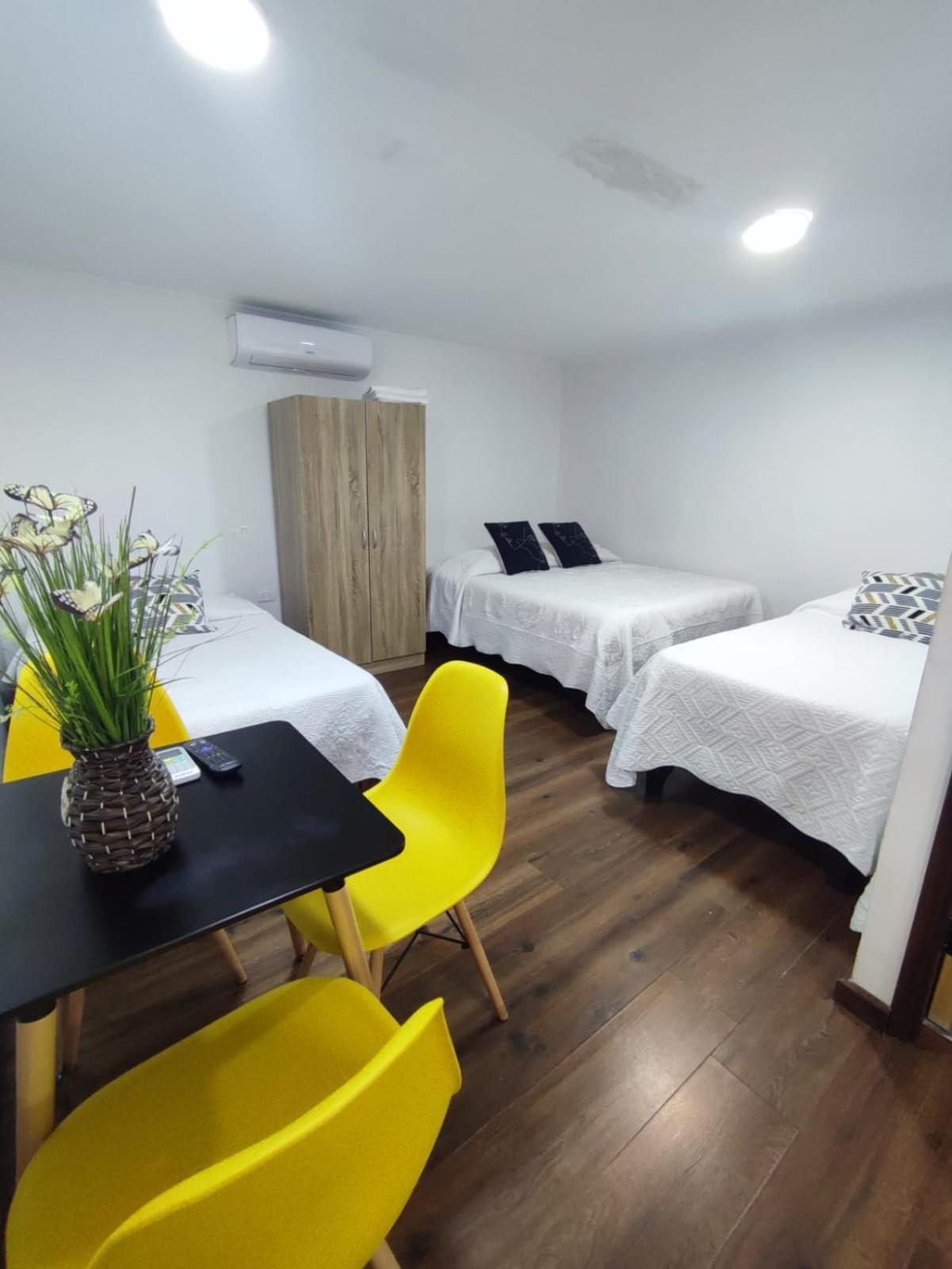 Hostal Vicmar فينيا ديل مار المظهر الخارجي الصورة